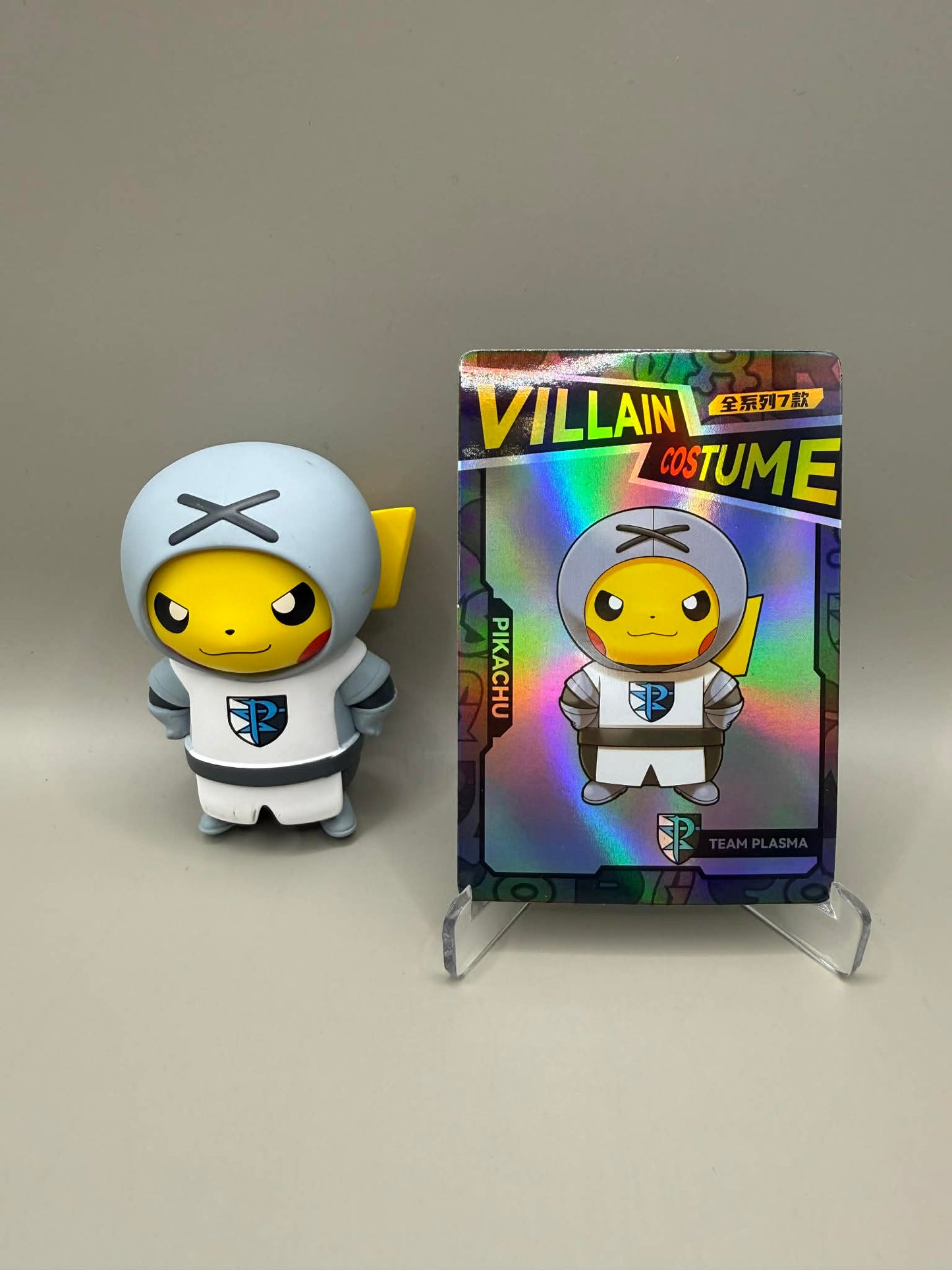 Pokemon Holly Box Villain Costume (Team Plasma) Pikachu Figure Box